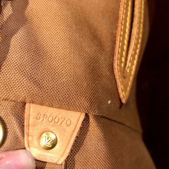 (SOLD) Louis Vuitton Montsouris MM - Picture 8 of 13